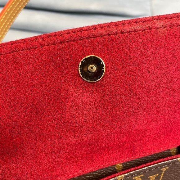 Louis Vuitton Monogram Viva Cite MM Handbag - Picture 8 of 12